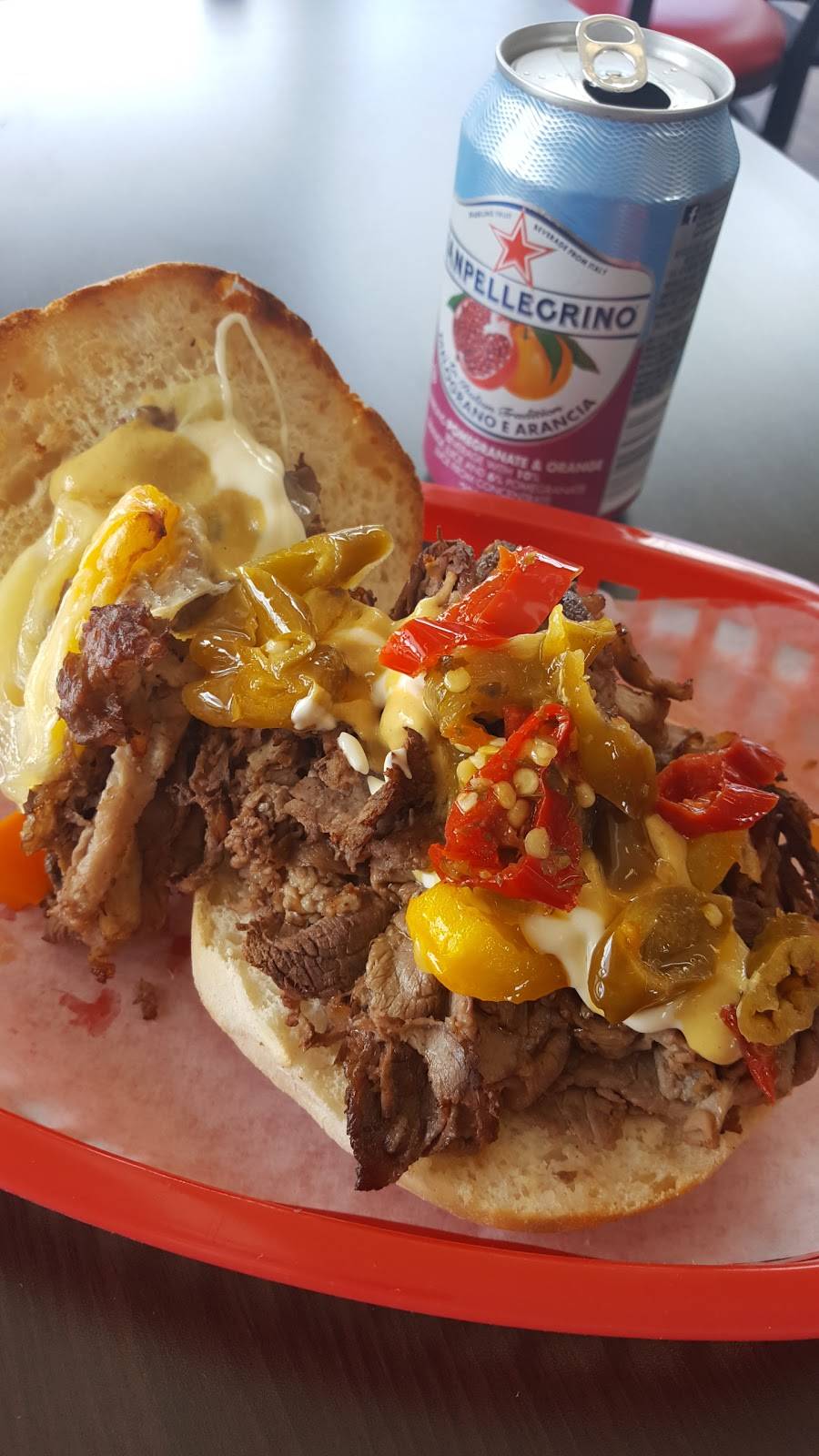 Laura RDP | restaurant | 8030 Boul Henri-Bourassa E, Anjou, QC H1E 1P3, Canada | 5146483777 OR +1 514-648-3777