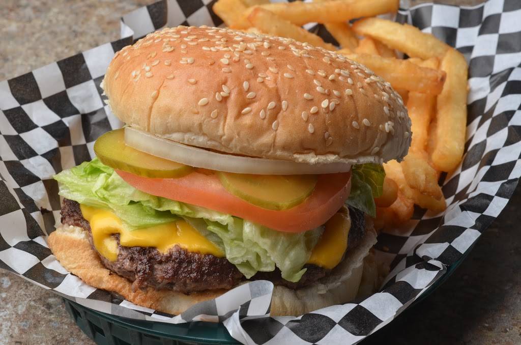 Royal Inn Bar | restaurant | 4724 Rochester Rd, Royal Oak, MI 48073, USA | 2485882787 OR +1 248-588-2787