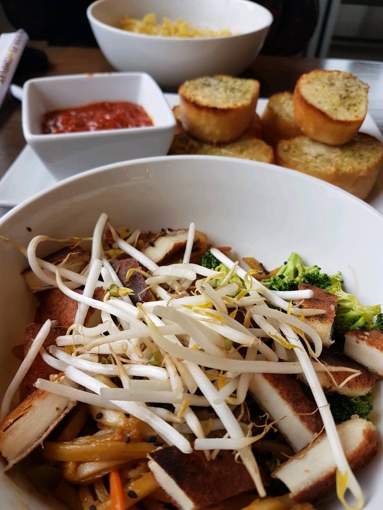 Noodles and Company | restaurant | 2900 Milwaukee Rd, Beloit, WI 53511, USA | 6083621677 OR +1 608-362-1677