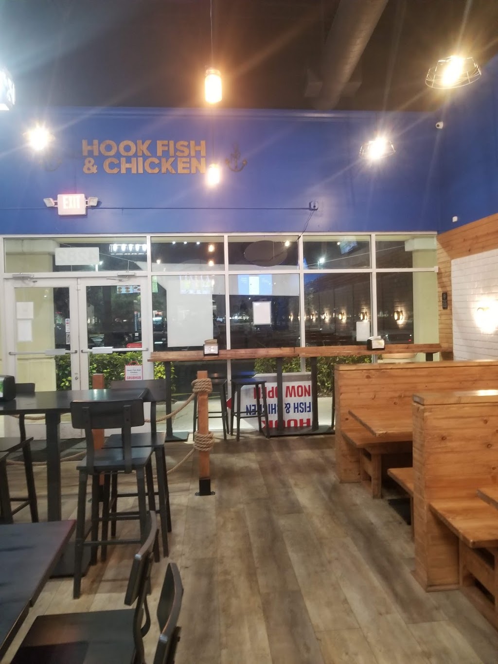 Hook Fish and Chicken | restaurant | 4282 Okeechobee Blvd, West Palm Beach, FL 33409, USA | 5617661557 OR +1 561-766-1557