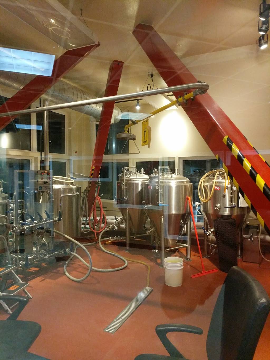 Cataqua Public House | restaurant | 1 Redhook Way, Portsmouth, NH 03801, USA | 6034308600 OR +1 603-430-8600