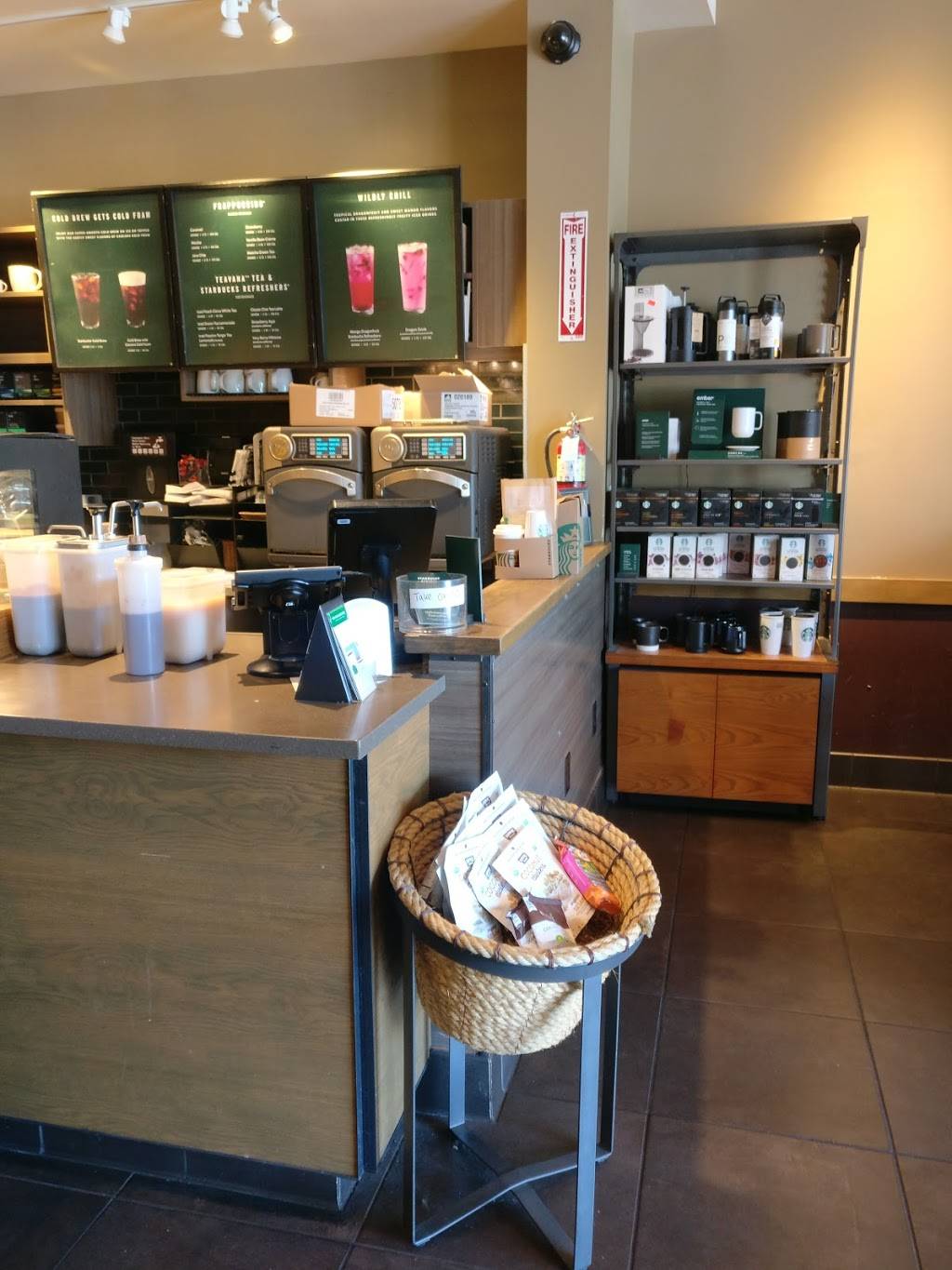 Starbucks | cafe | 4555 Hopyard Rd Suite C-15, Pleasanton, CA 94588, USA | 9254680138 OR +1 925-468-0138