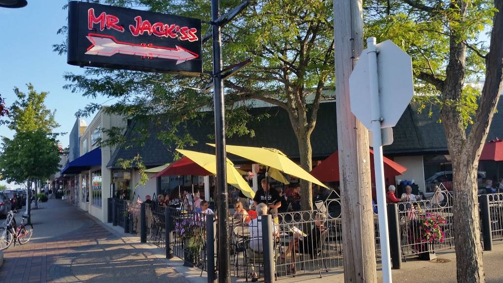 Mr Jackss Sports Bar & Grill | restaurant | 105 W Westover St, East Tawas, MI 48730, USA | 9893056506 OR +1 989-305-6506