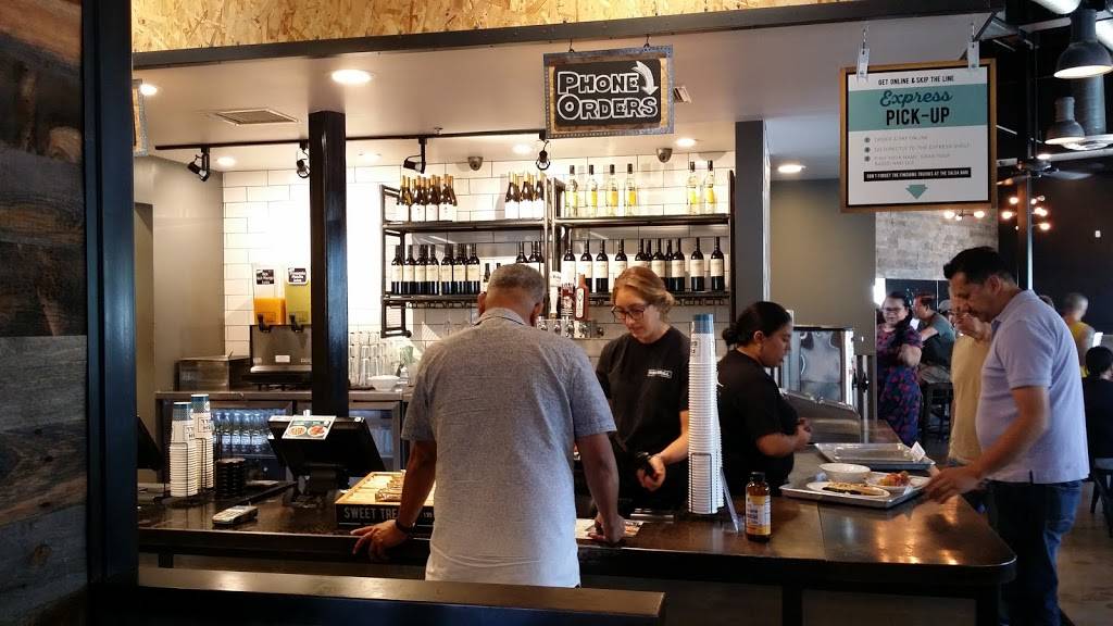 California Fish Grill | restaurant | 11421 South St, Cerritos, CA 90703, USA | 5628650066 OR +1 562-865-0066