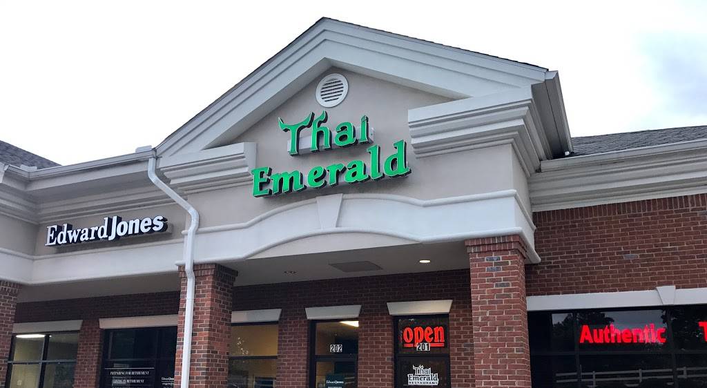 Thai Emerald | restaurant | 540 W Crossville Rd #201, Roswell, GA 30075, USA | 7705526700 OR +1 770-552-6700
