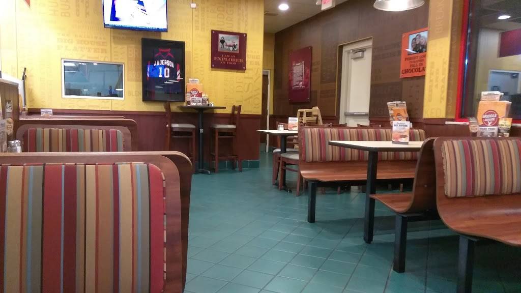 Huddle House | restaurant | 1014 Bypass S, Lawrenceburg, KY 40342, USA | 5028590880 OR +1 502-859-0880