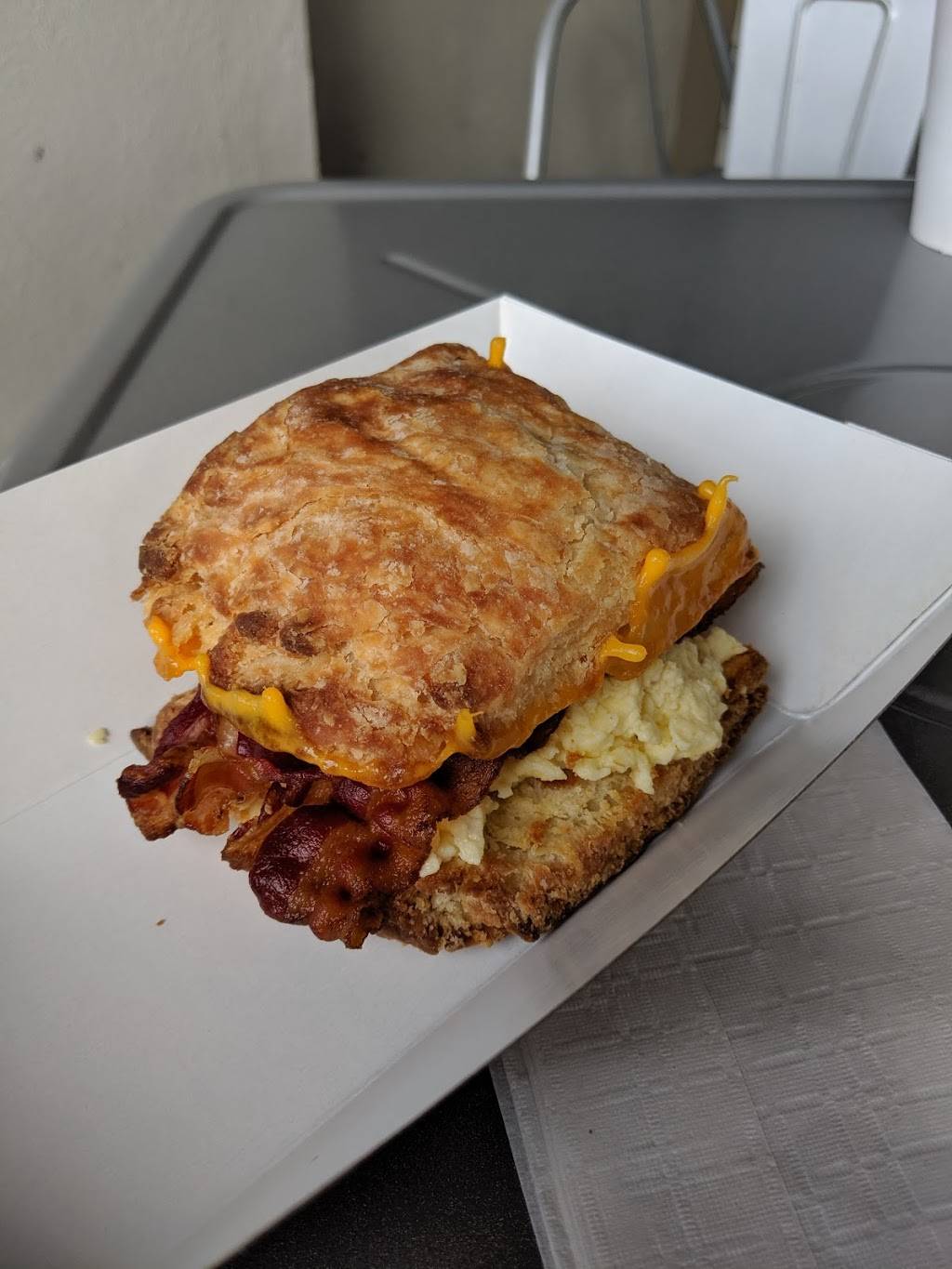 Turner Street Market and Cafe | bakery | 133A Turner St, Beaufort, NC 28516, United States | 2528389381 OR +1 252-838-9381