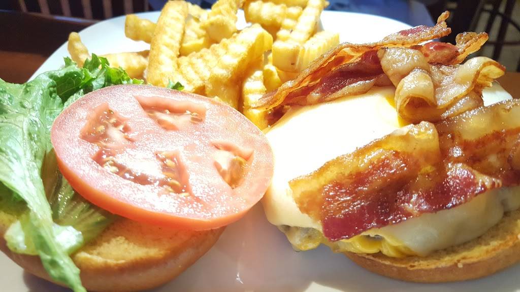 Toucans Bar & Grill | restaurant | 431 Mandalay Ave, Clearwater, FL 33767, USA | 7274614500 OR +1 727-461-4500