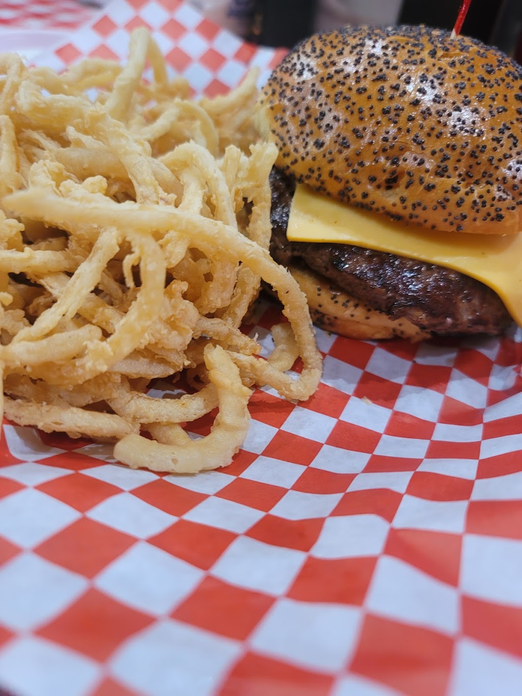 Chips Old Fashioned Hamburgers | restaurant | 1605 N Beckley Ave, Dallas, TX 75203, USA | 2144341084 OR +1 214-434-1084