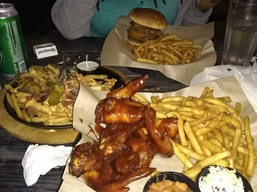 Addison Ice House | restaurant | 3875 Ponte Ave #250, Addison, TX 75001, USA | 9722180921 OR +1 972-218-0921