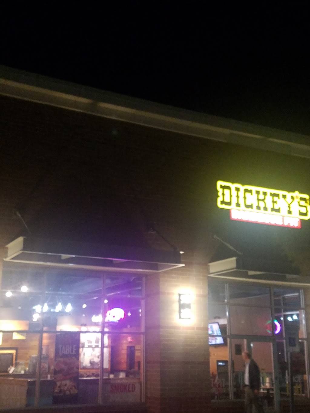 Dickeys Barbecue Pit | restaurant | 6065 Sports Village Rd, Frisco, TX 75034, USA | 9727043866 OR +1 972-704-3866