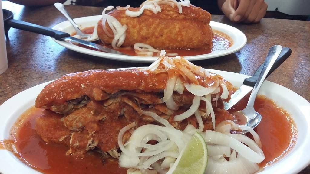 Tortas Ahogadas Chapala | restaurant | 402 E Foothill Blvd, Rialto, CA 92376, USA | 9094213770 OR +1 909-421-3770