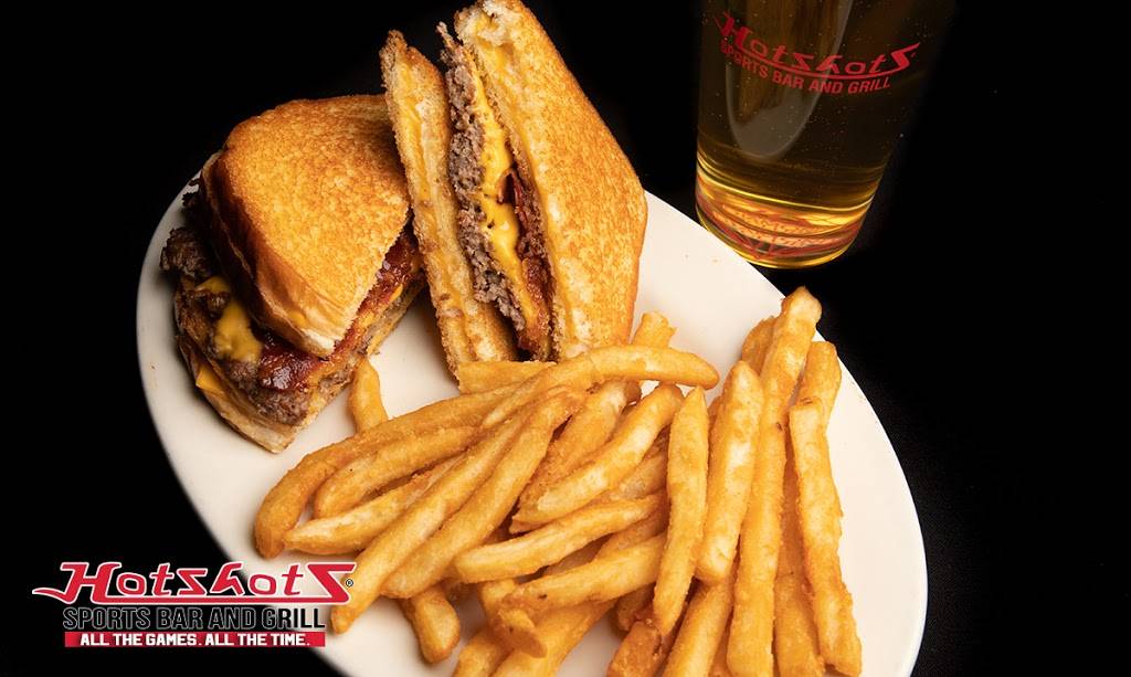 Hotshots Sports Bar & Grill | restaurant | 4021 Union Rd, St. Louis, MO 63129, USA | 3144168516 OR +1 314-416-8516