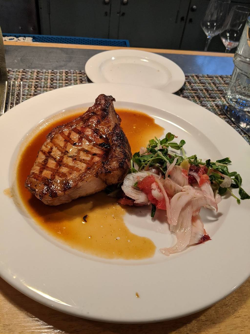 Henriettas Table | restaurant | 1 Bennett St, Cambridge, MA 02138, USA | 6176615005 OR +1 617-661-5005