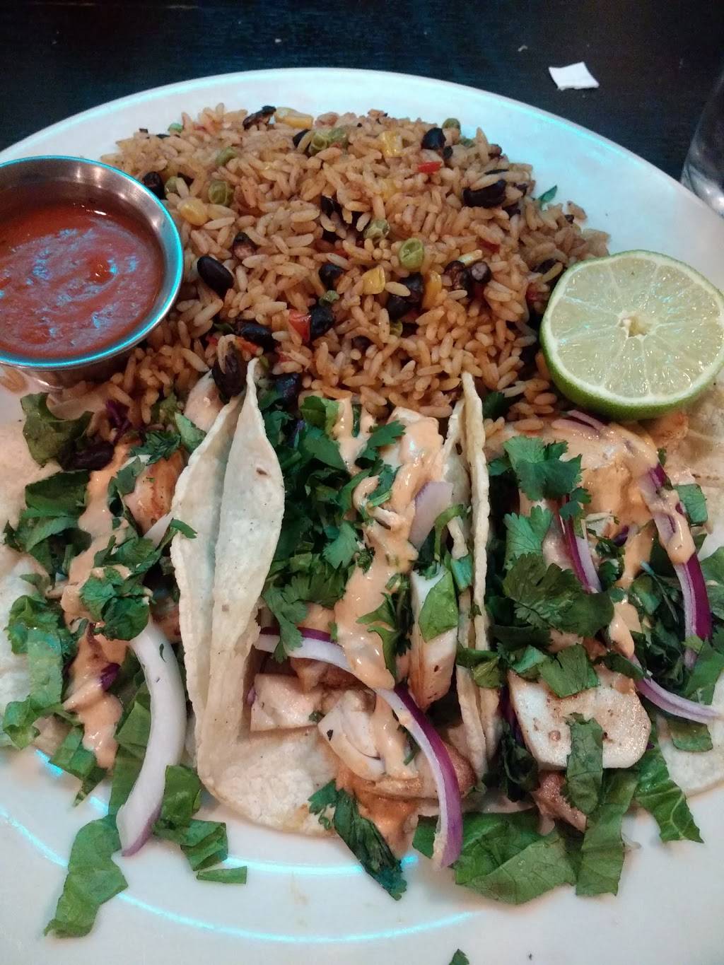 Boathouse Restaurant | restaurant | 1066, 700 Park Ave, Winona Lake, IN 46590, USA | 5742682179 OR +1 574-268-2179