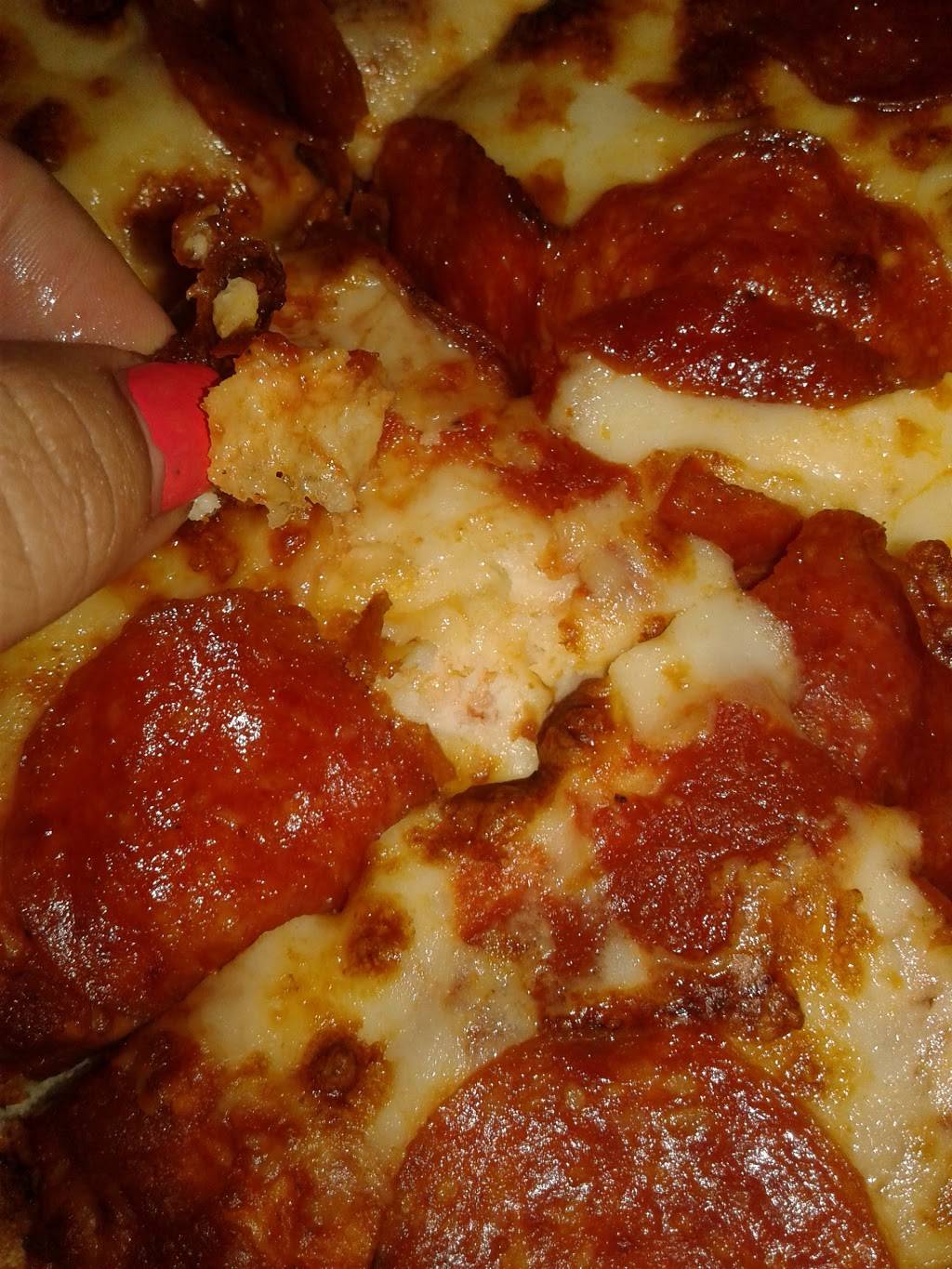 Pizza Hut | restaurant | 6115 W 10th St, Indianapolis, IN 46224, USA | 3174871717 OR +1 317-487-1717