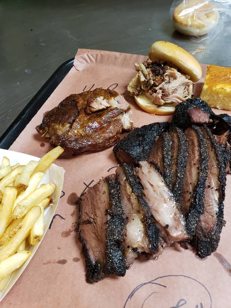 Loony Bin BBQ | restaurant | 1121 MD-3, Gambrills, MD 21054, USA | 4435844301 OR +1 443-584-4301