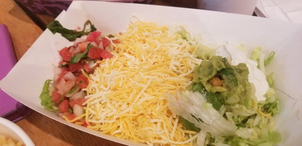 Taco Cabana | restaurant | 811 Interstate 35 Frontage Rd, New Braunfels, TX 78130, USA | 8306204099 OR +1 830-620-4099