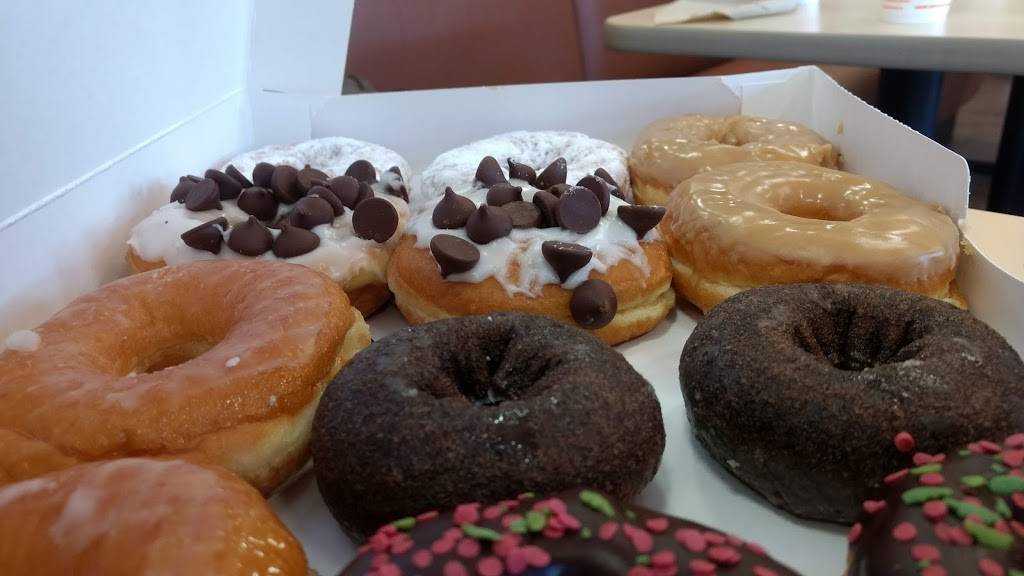 Dunkin | bakery | 300 E Atlantic Blvd, Pompano Beach, FL 33060, USA | 9547842784 OR +1 954-784-2784