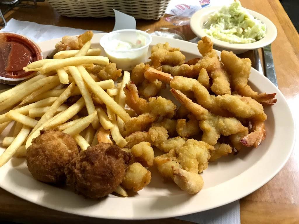 Shrimp R Us More | restaurant | 765 3rd Ave, Welaka, FL 32193, USA | 3864677111 OR +1 386-467-7111