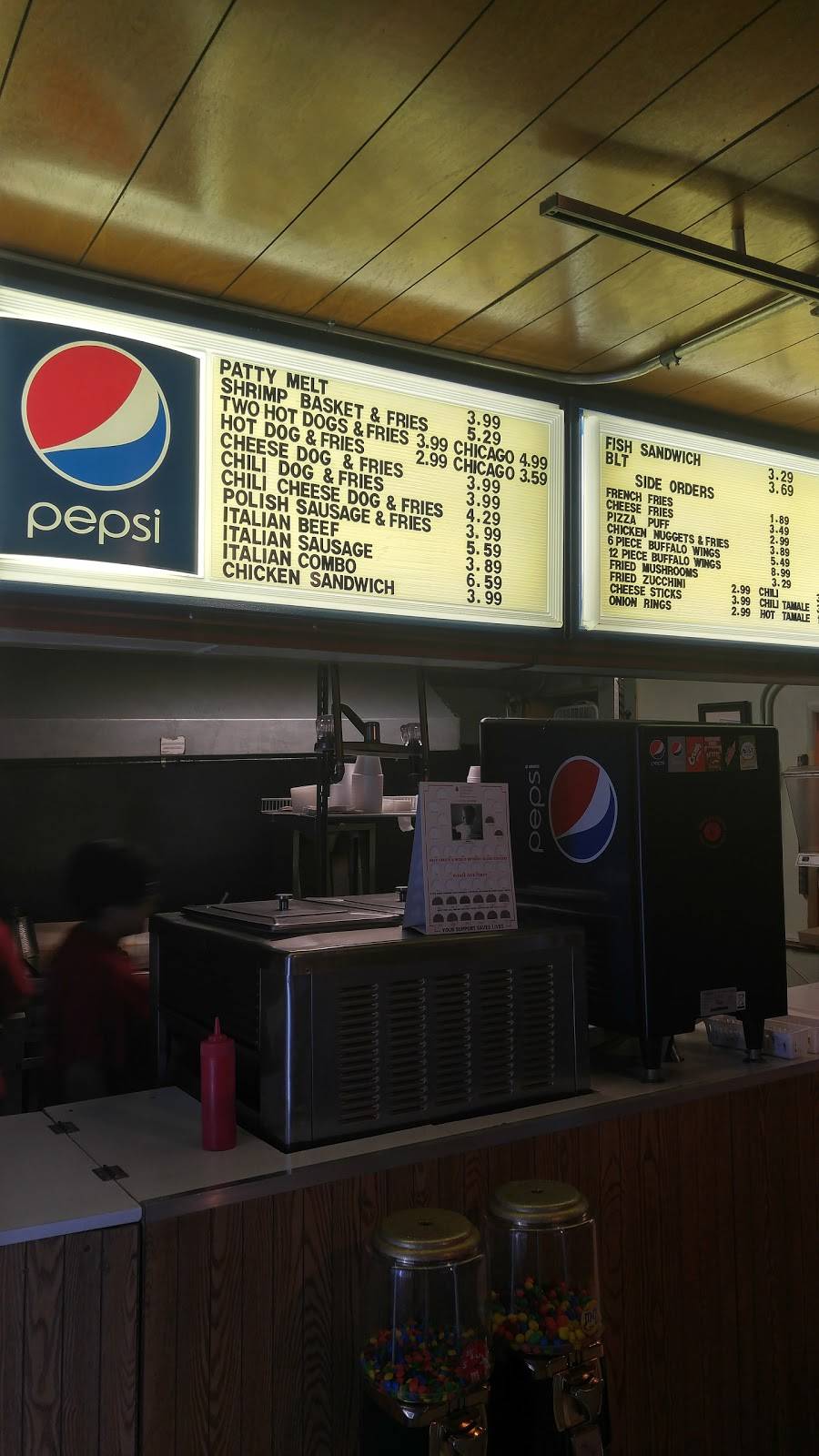 Nickyz Gyros | restaurant | 3559 E 106th St, Chicago, IL 60617, USA | 7739676495 OR +1 773-967-6495