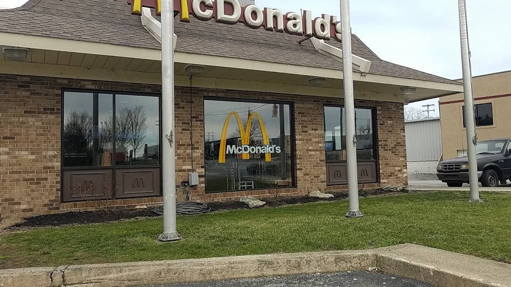 McDonalds | cafe | 897 W Broadway St, Red Lion, PA 17356, USA | 7172461802 OR +1 717-246-1802