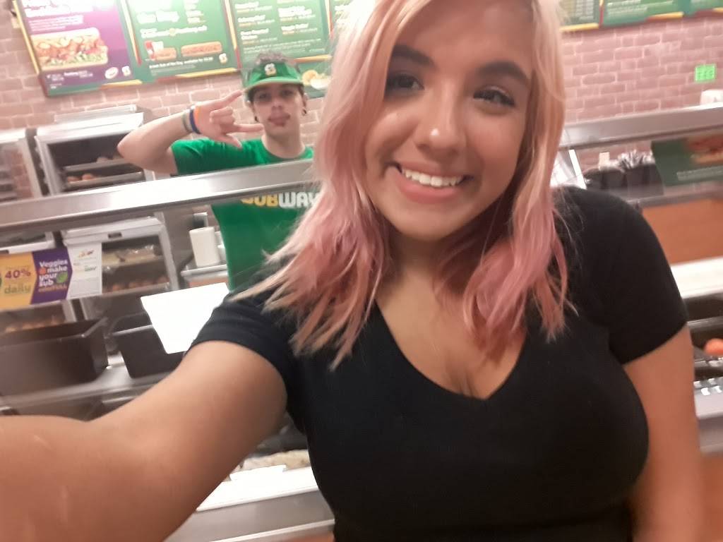 Subway | restaurant | 9475 Westport Rd Suite 307, Louisville, KY 40241, USA | 5023390261 OR +1 502-339-0261