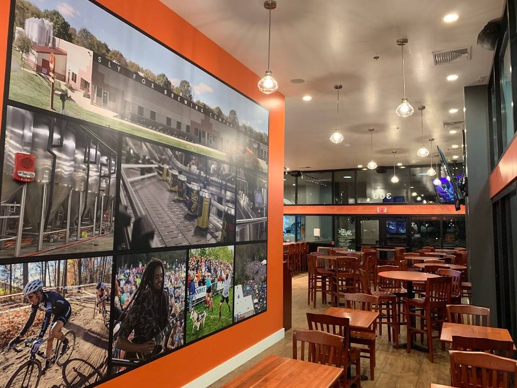 Sly Fox Taphouse at the Point | restaurant | 300 Liberty Ave Suite 100, Pittsburgh, PA 15222, USA | 4125867474 OR +1 412-586-7474