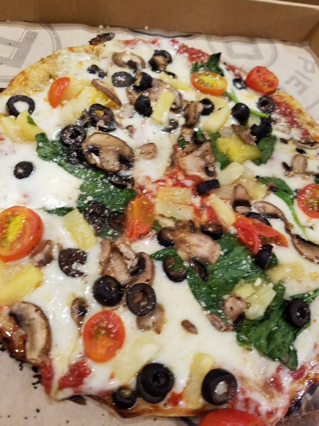 Pieology Pizzeria Fig Garden, Fresno, CA | restaurant | 5068 N Palm Ave, Fresno, CA 93704, USA | 5592252546 OR +1 559-225-2546