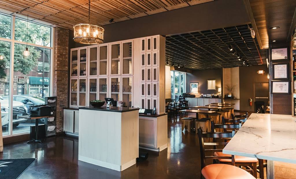 MORA Asian Kitchen | restaurant | 201 Harrison St, Oak Park, IL 60304, USA | 7086134546 OR +1 708-613-4546