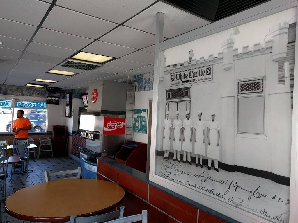 White Castle | restaurant | 2165 Shelby St, Indianapolis, IN 46203, USA | 3177886690 OR +1 317-788-6690