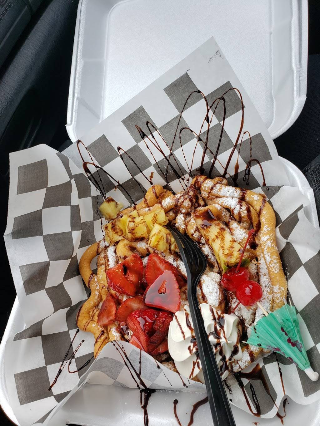 Nadines Funnel Cakes | restaurant | 4331 The Plaza, Charlotte, NC 28205, USA | 7042587248 OR +1 704-258-7248