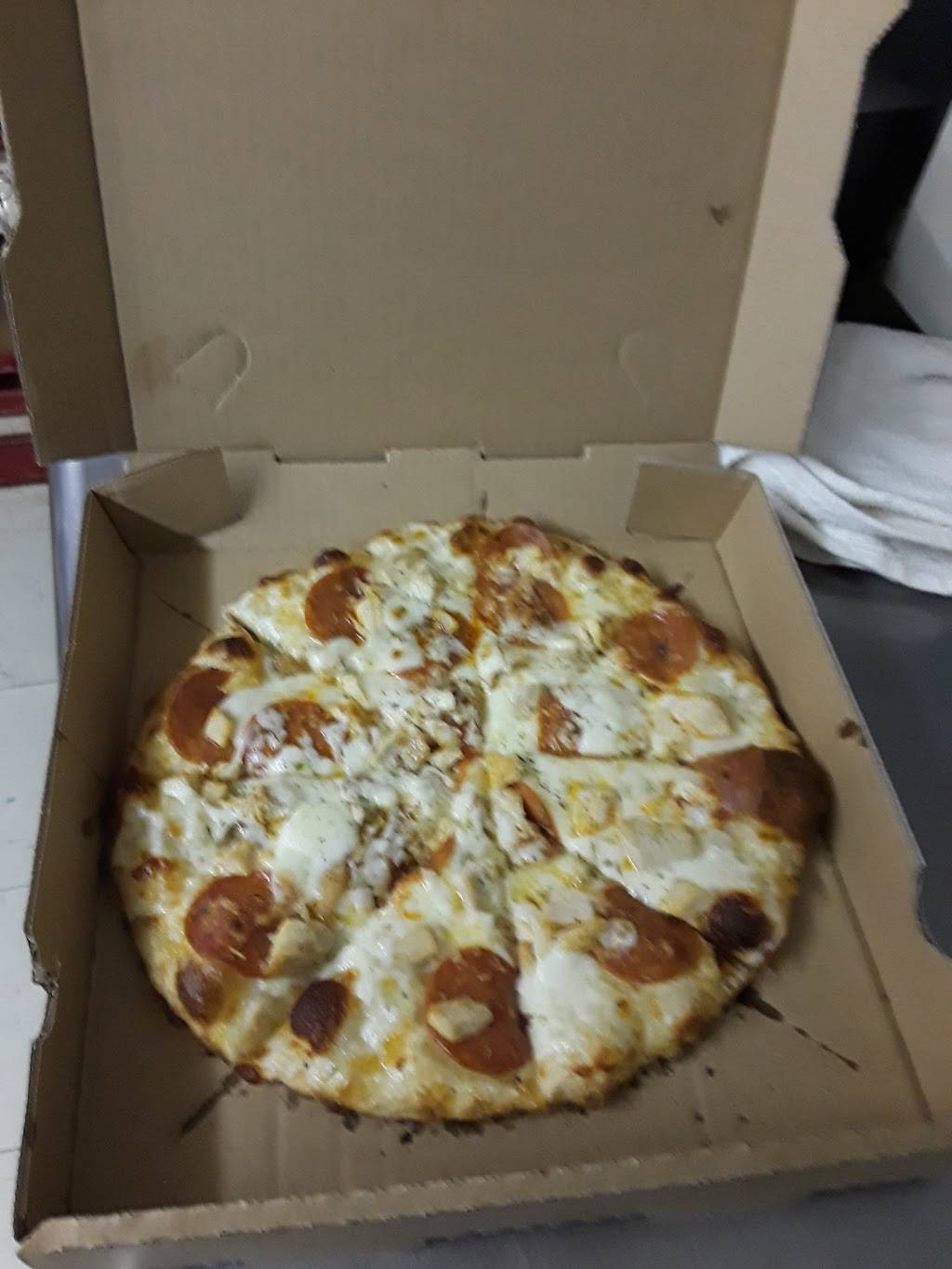 Cowboy Capital Pizza Company | restaurant | 1110 Hackberry St, Bandera, TX 78003, USA | 8307969996 OR +1 830-796-9996