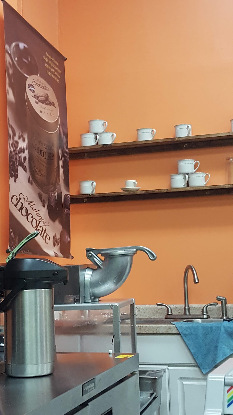 Bacolod’s Best Kitchen | bakery | 5845 N Clark St, Chicago, IL 60660, USA | 7739617460 OR +1 773-961-7460