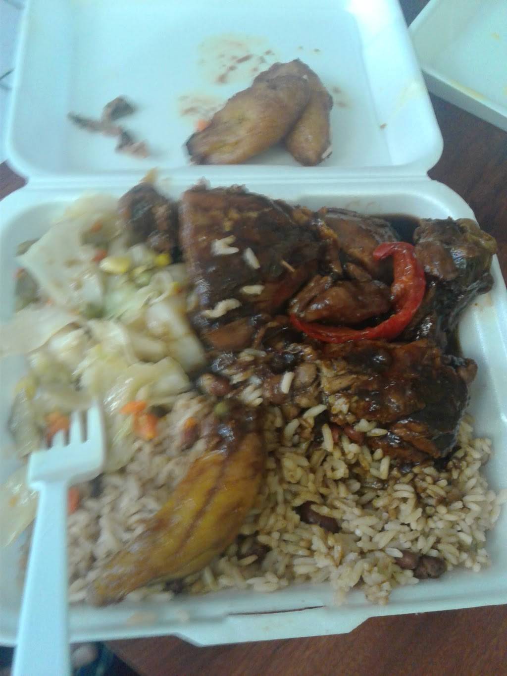 Ocho Rios cafe | restaurant | 3492 Deltona Blvd, Spring Hill, FL 34606, USA | 3525150953 OR +1 352-515-0953