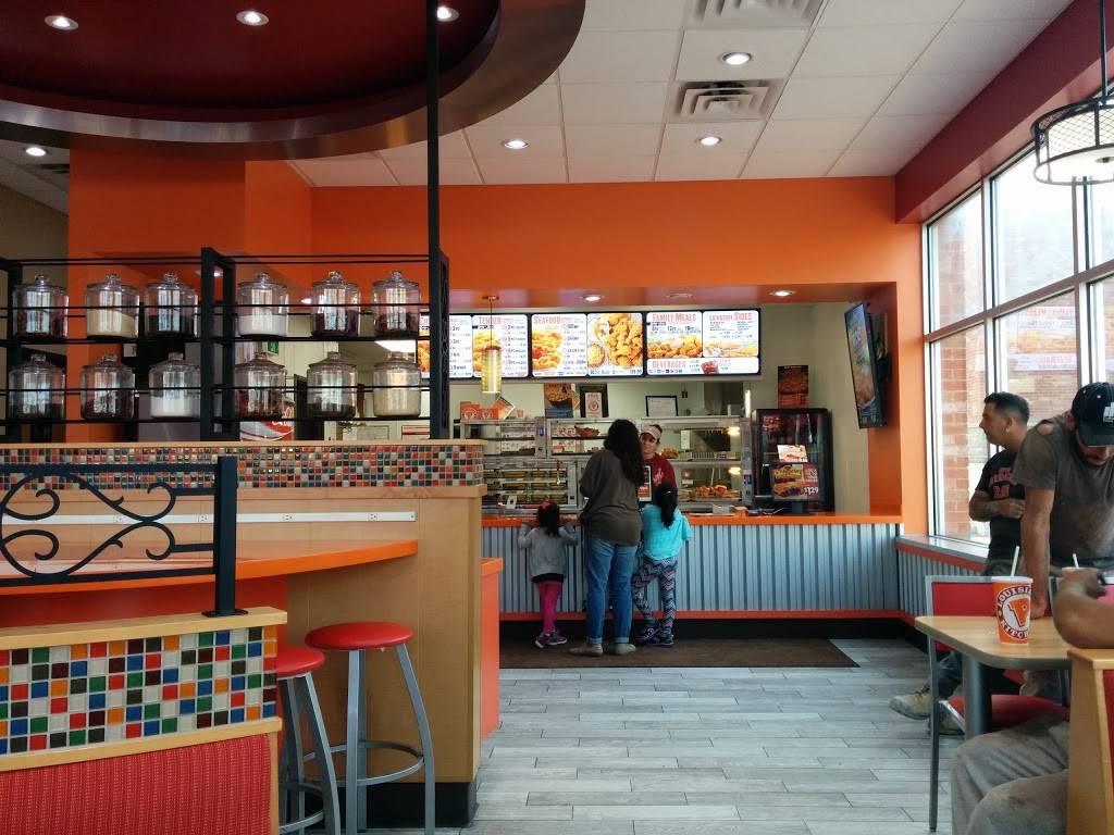 Popeyes | restaurant | 9960 Dufferin St #14, Maple, ON L6A 1S2, Canada | 9054179391 OR +1 905-417-9391