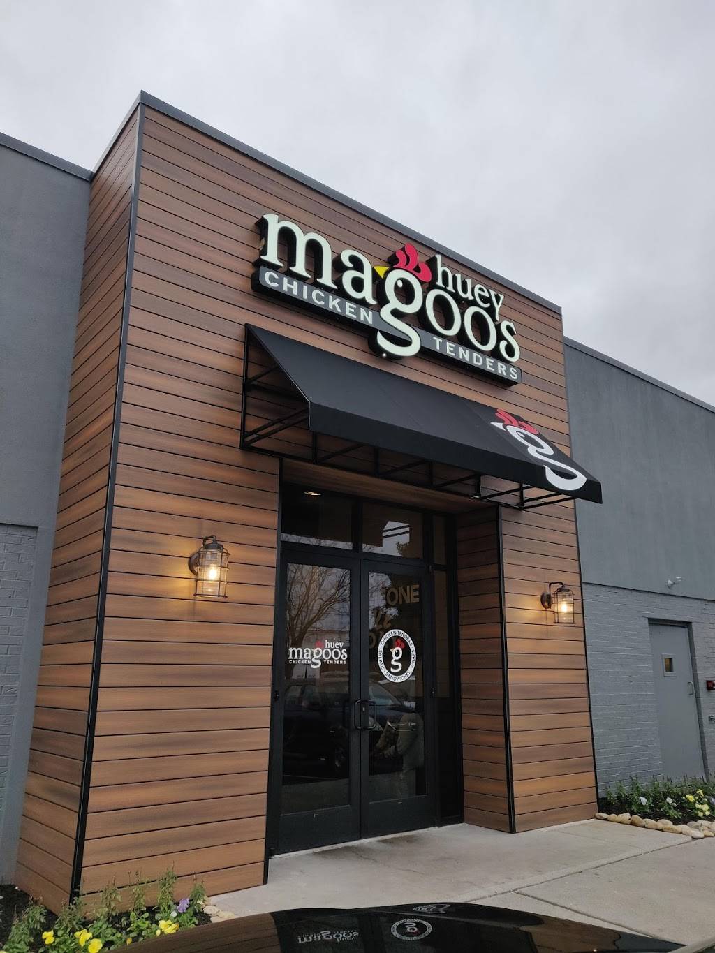 Huey Magoos chicken tenders | restaurant | 4630 US-78, Loganville, GA 30052, USA | 4704624667 OR +1 470-462-4667