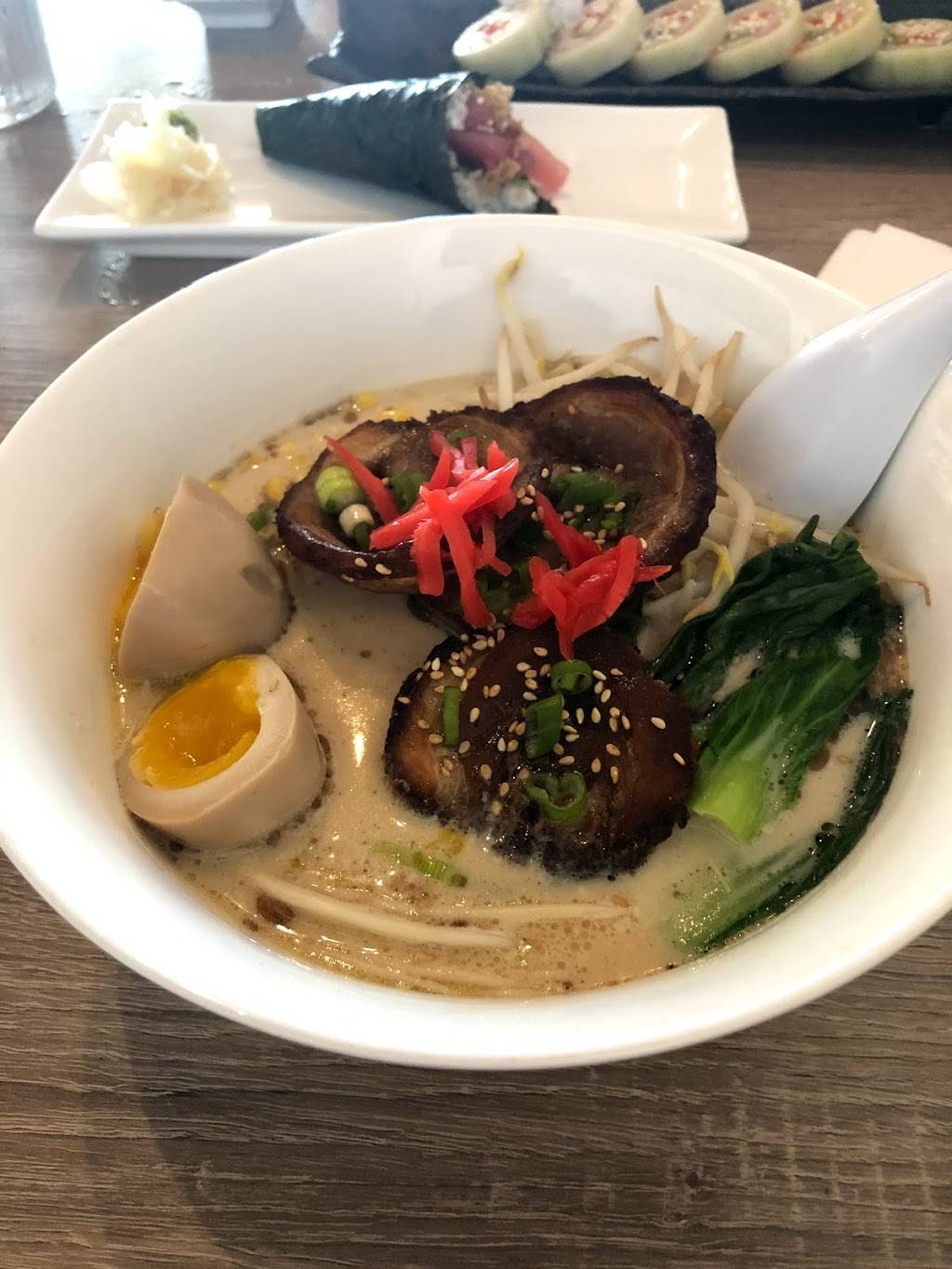 OKA Sushi & Thai | restaurant | 817 Lake Ave, Lake Worth, FL 33460, USA | 5614294112 OR +1 561-429-4112