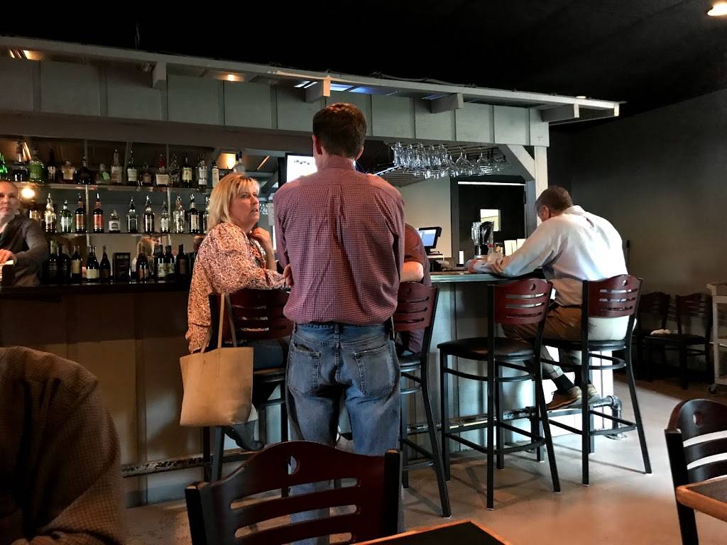 Table 34 | restaurant | 8276 Co Rd 34, Dadeville, AL 36853, USA | 2563071466 OR +1 256-307-1466