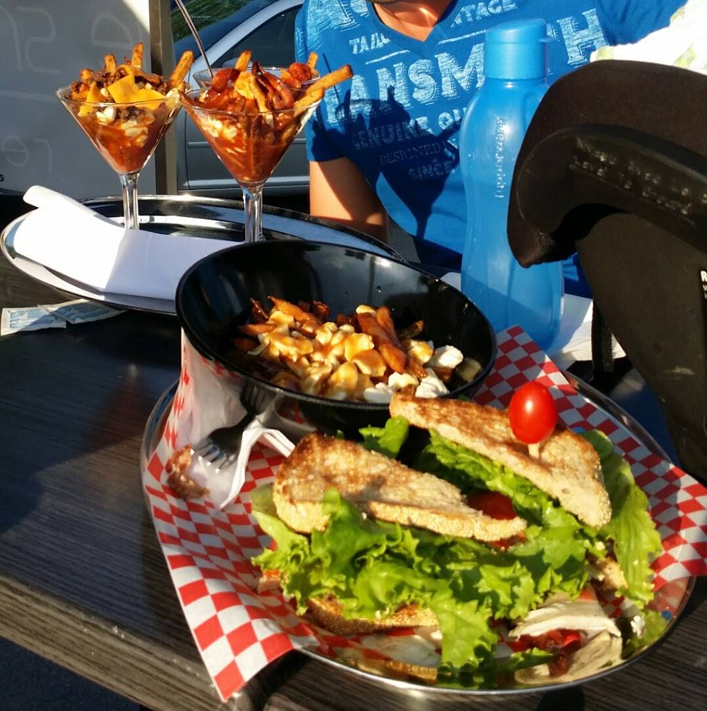 Le Snack Branché | restaurant | 1284 Boulevard Bastien, Québec, QC G2K 1G2, Canada | 4187041616 OR +1 418-704-1616