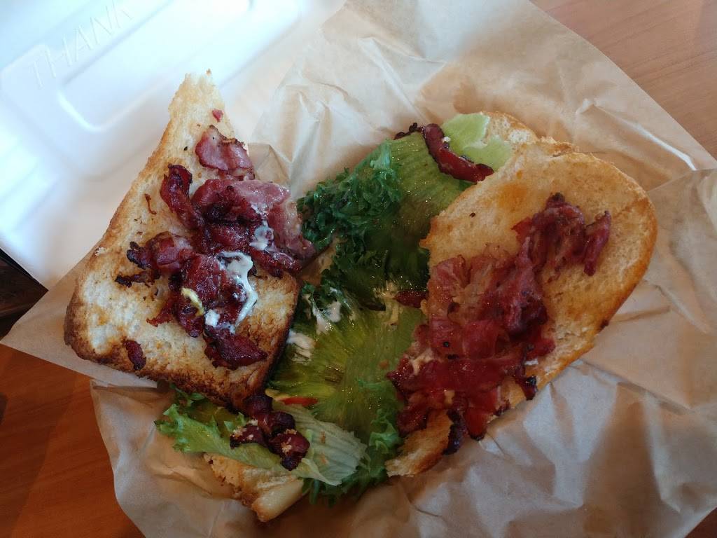 Straw Hat Pizza | meal takeaway | 510 4th St, Williams, CA 95987, USA | 5304735150 OR +1 530-473-5150