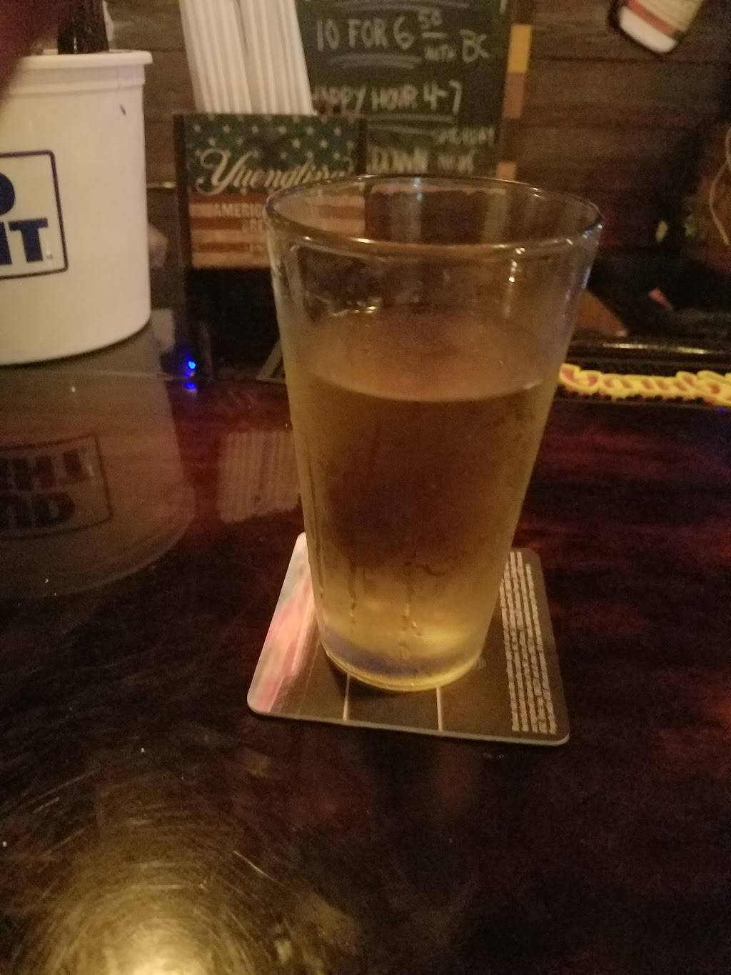 Seaside Bar and Grill | restaurant | 2401 Beach Ct, Riviera Beach, FL 33404, USA | 5615178661 OR +1 561-517-8661