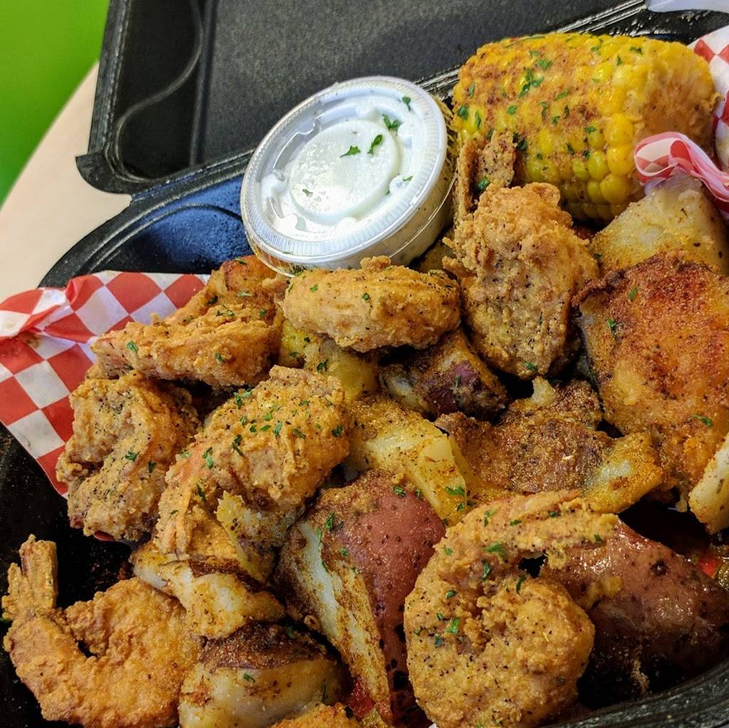 The Seafood Station | restaurant | 5107 Silver Star Rd, Pine Hills, FL 32808, USA | 3212173504 OR +1 321-217-3504