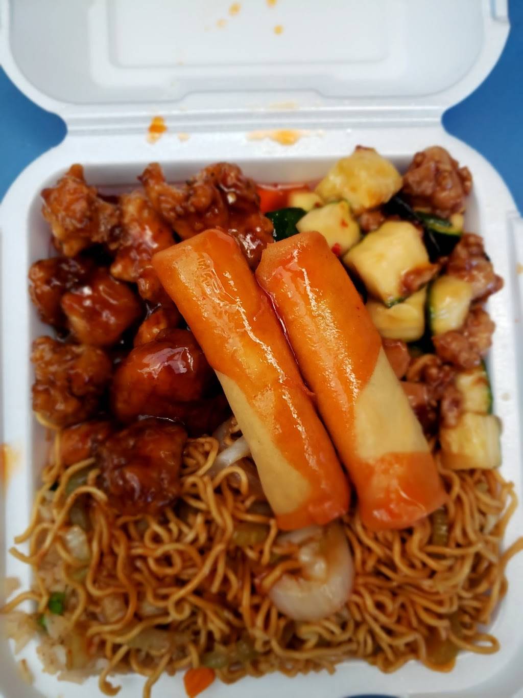 Tasty Wok Cuisine | restaurant | 11628 Santa Monica Blvd #7, Los Angeles, CA 90025, USA | 3108260900 OR +1 310-826-0900