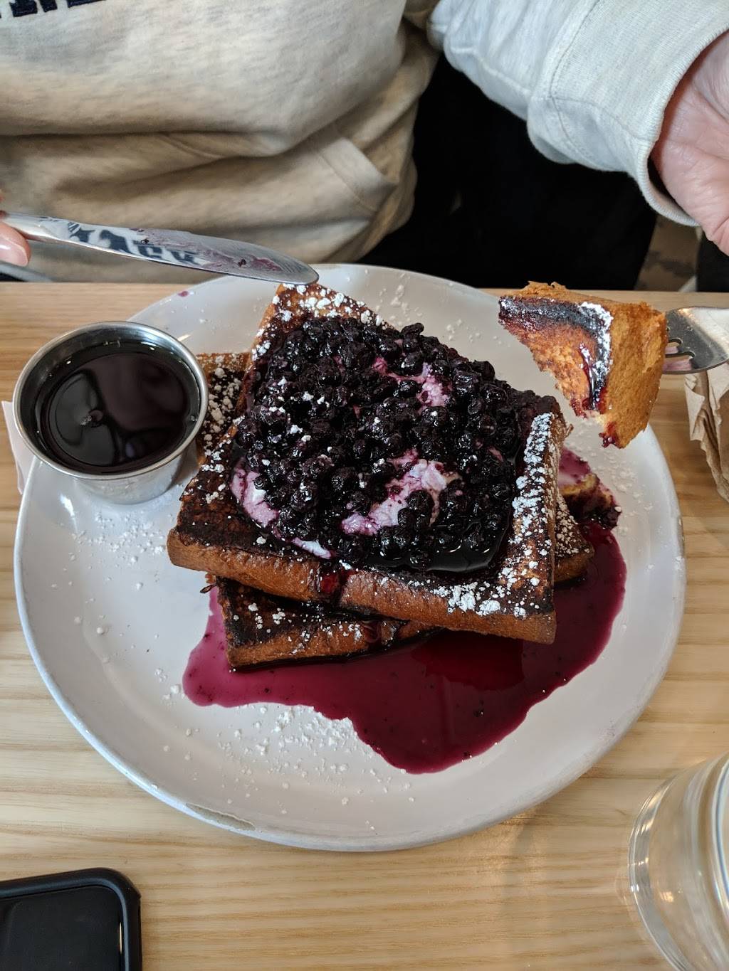 The Granola Bar of Fairfield | cafe | 1876 Black Rock Turnpike, Fairfield, CT 06825, USA | 2036924311 OR +1 203-692-4311