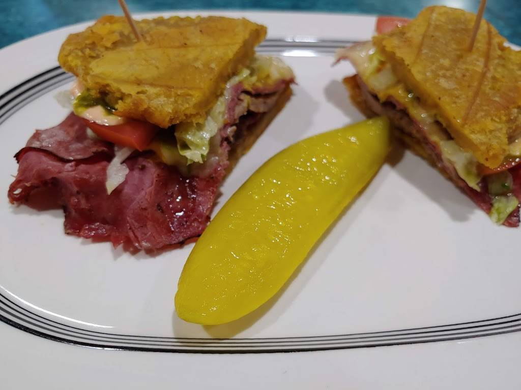 Latin Corner Tu Esquina Latina | restaurant | 15525 Shady Hills Rd, Spring Hill, FL 34610, USA | 7273790608 OR +1 727-379-0608