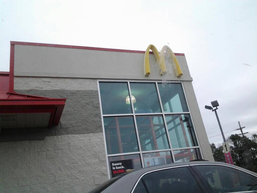 McDonalds | cafe | 1715 St Mary St, Thibodaux, LA 70301, USA | 9854465500 OR +1 985-446-5500
