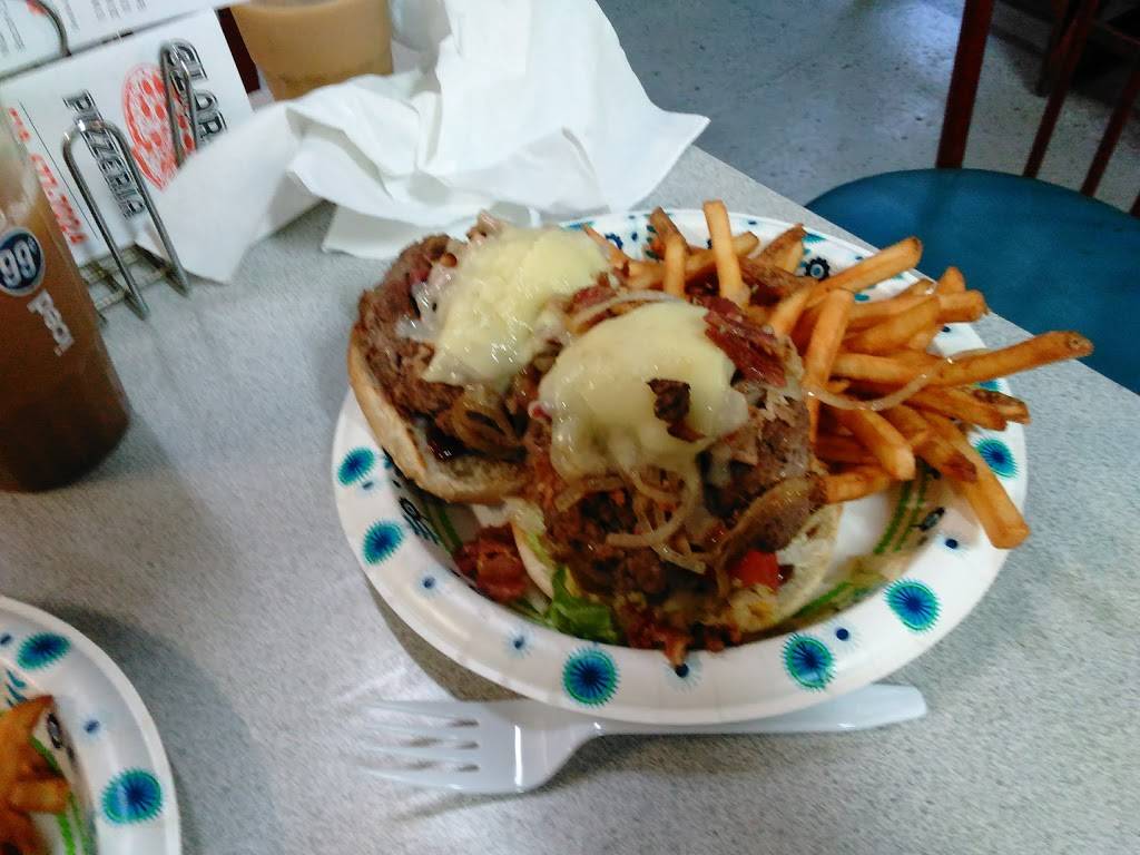 Clarks Pizzeria | restaurant | 63 W Main St, Cambridge, NY 12816, USA | 5186777024 OR +1 518-677-7024