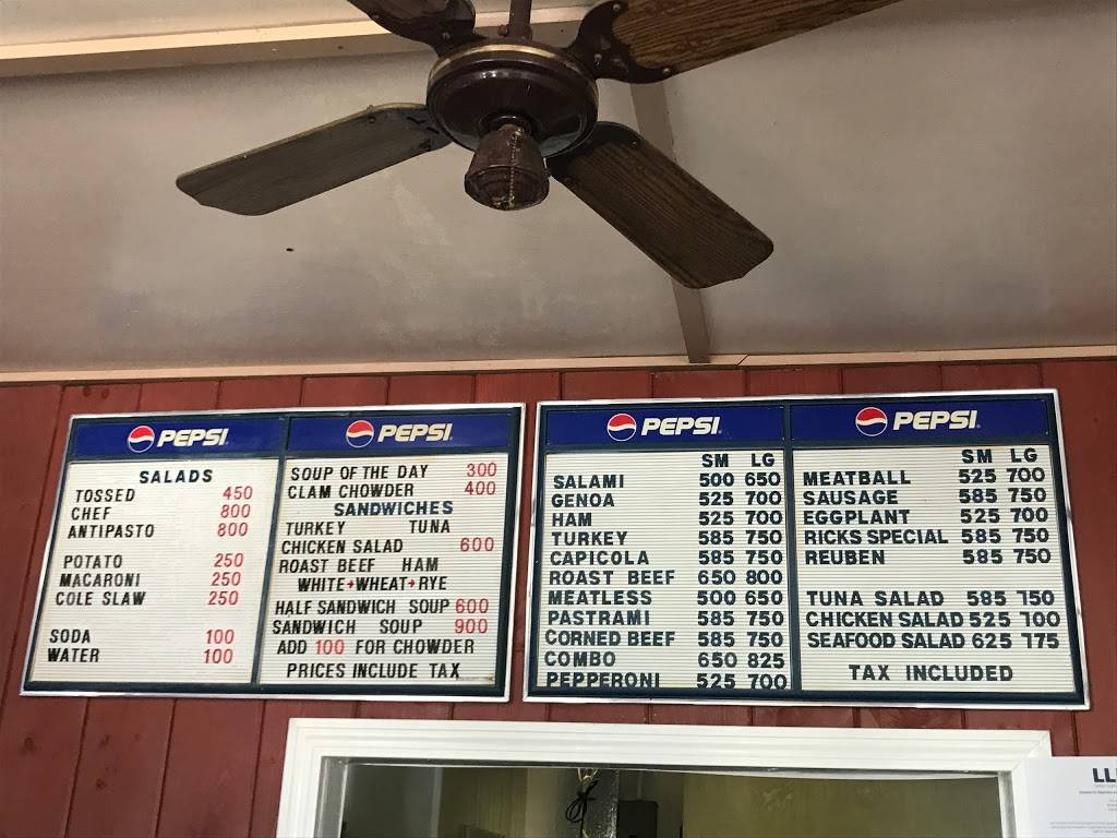 Benneditos | restaurant | 233 Poquonnock Rd, Groton, CT 06340, USA | 8604455406 OR +1 860-445-5406