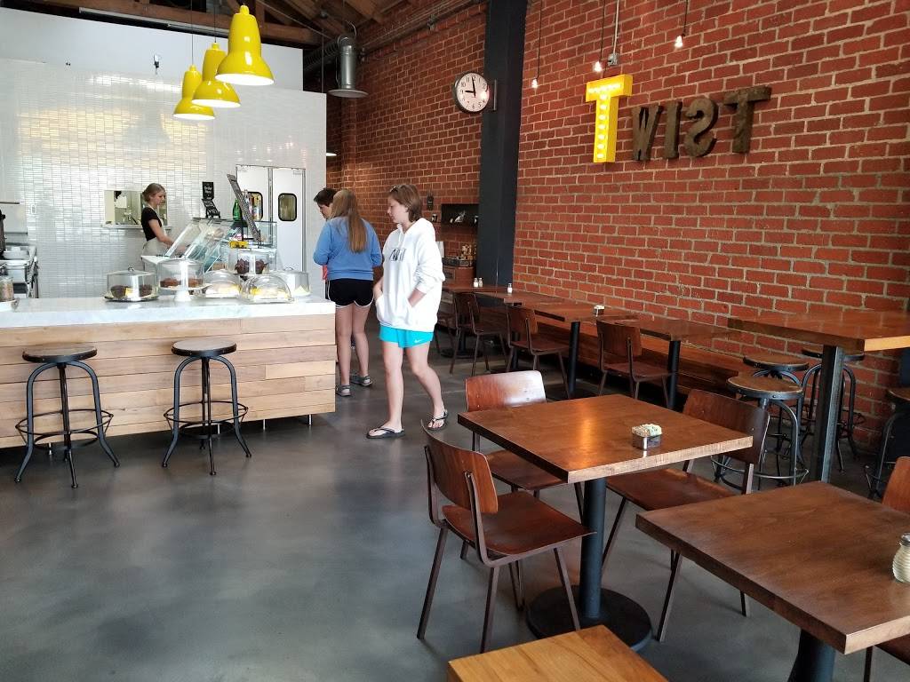 Twist Eatery | cafe | 344 South La Brea Ave, Los Angeles, CA 90036, USA | 3239389478 OR +1 323-938-9478